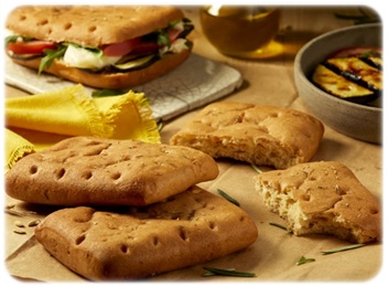 Bezglutenowa focaccia z rozmarynem Schär – włoskie pieczywo bez glutenu