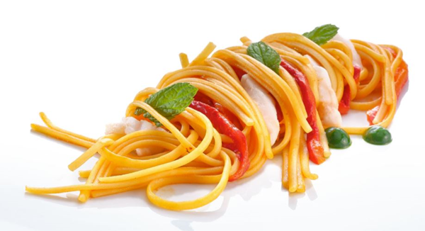 dzięki swojej długości makaron linguine to również ozdoba talerza linguine pasta dish